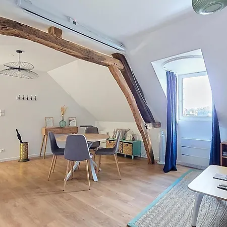 Apartment Escapade A